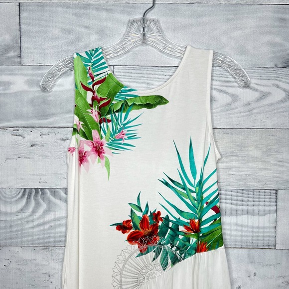 Desigual Tropical Sleeveless Top with Asymmetrical Hem - Picture 2 of 5